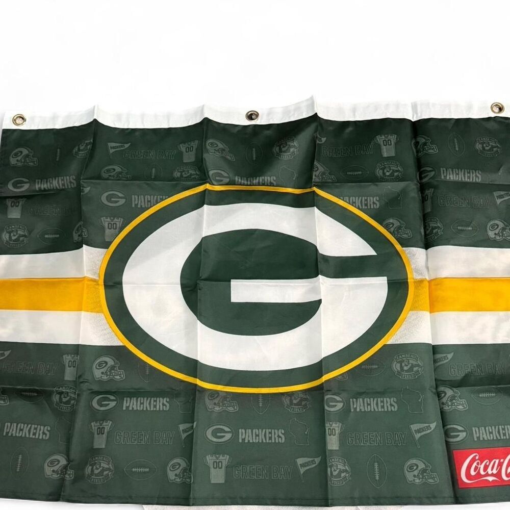 Green Bay Packers NFL flag with grommets 30 x 20 inch - New - Authentic